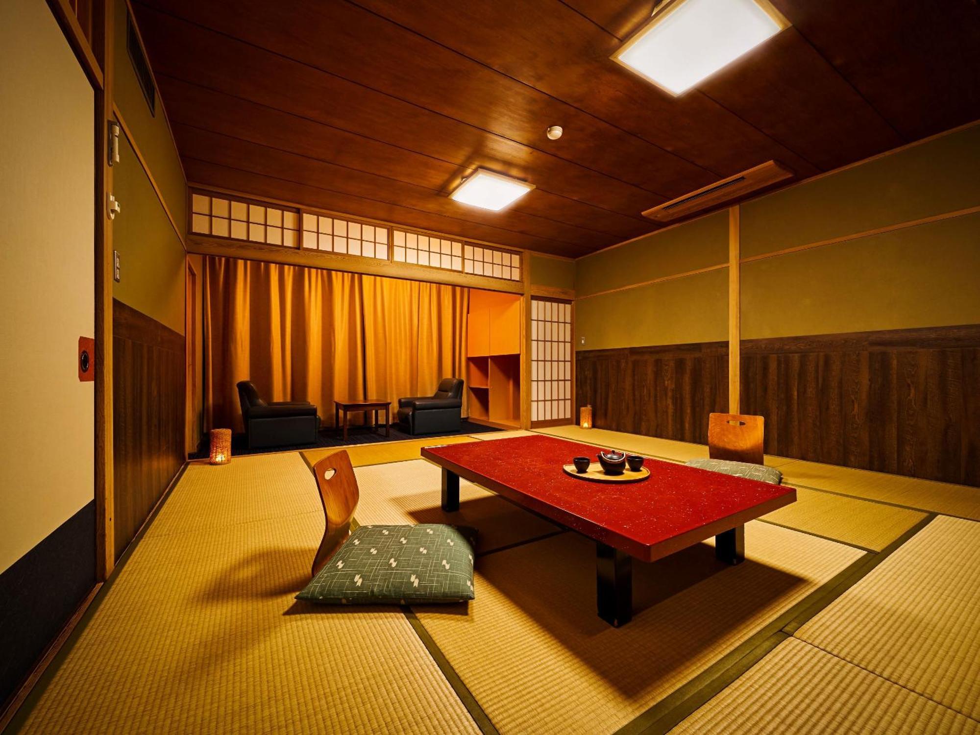 Hotel Ooedo Onsen Monogatari Dogo Matsuyama  Exterior foto