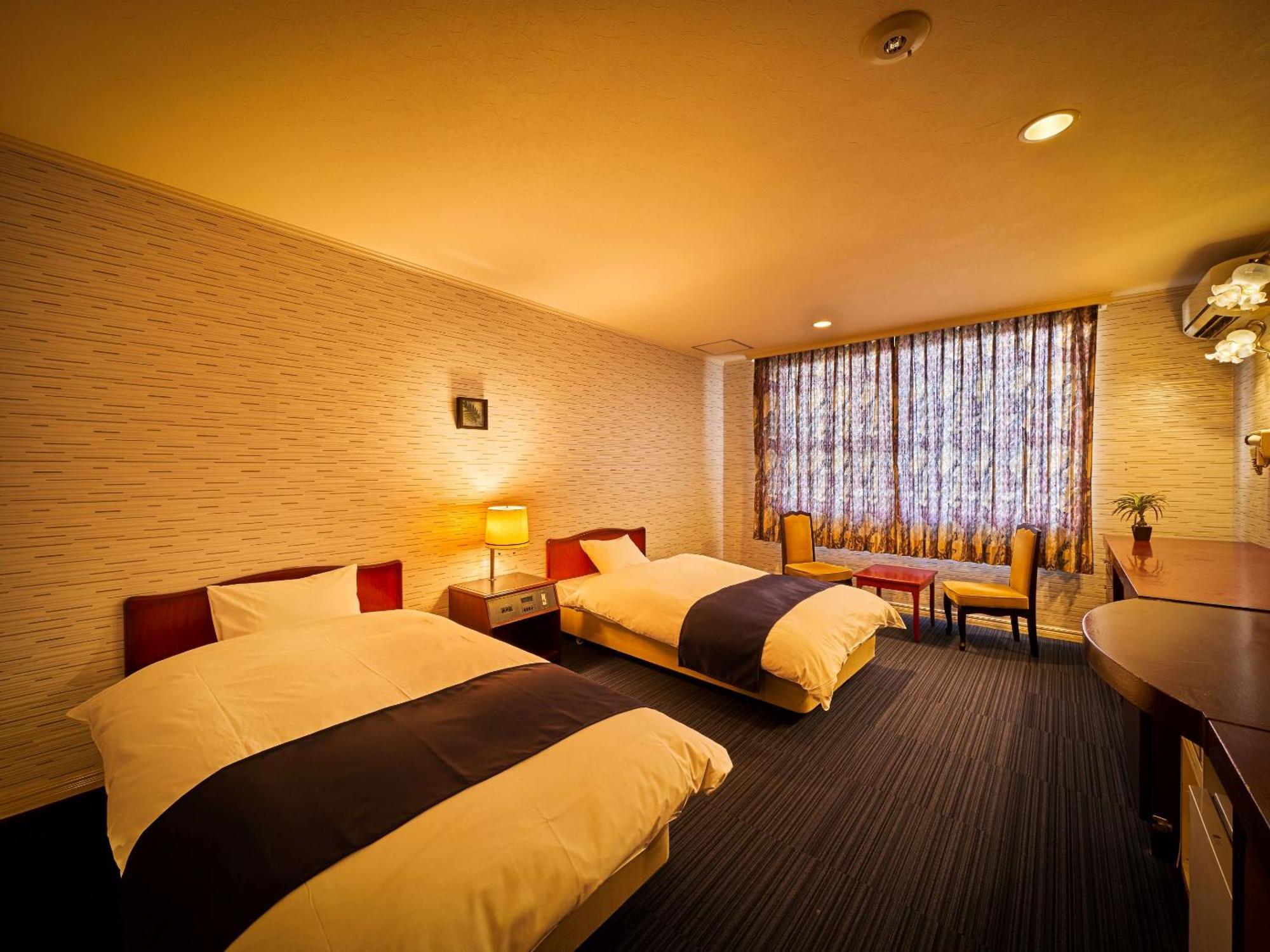 Hotel Ooedo Onsen Monogatari Dogo Matsuyama  Zimmer foto