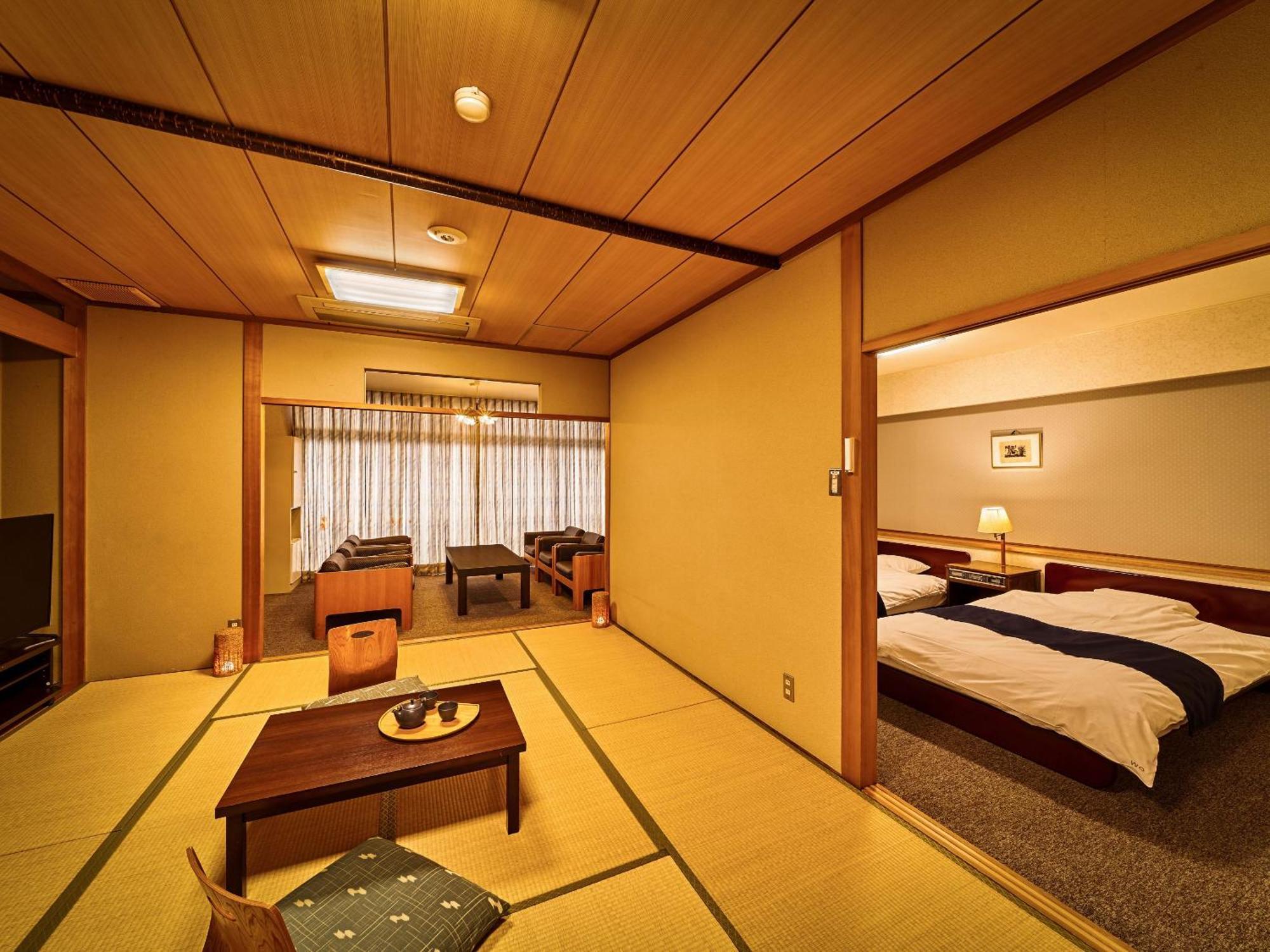 Hotel Ooedo Onsen Monogatari Dogo Matsuyama  Zimmer foto