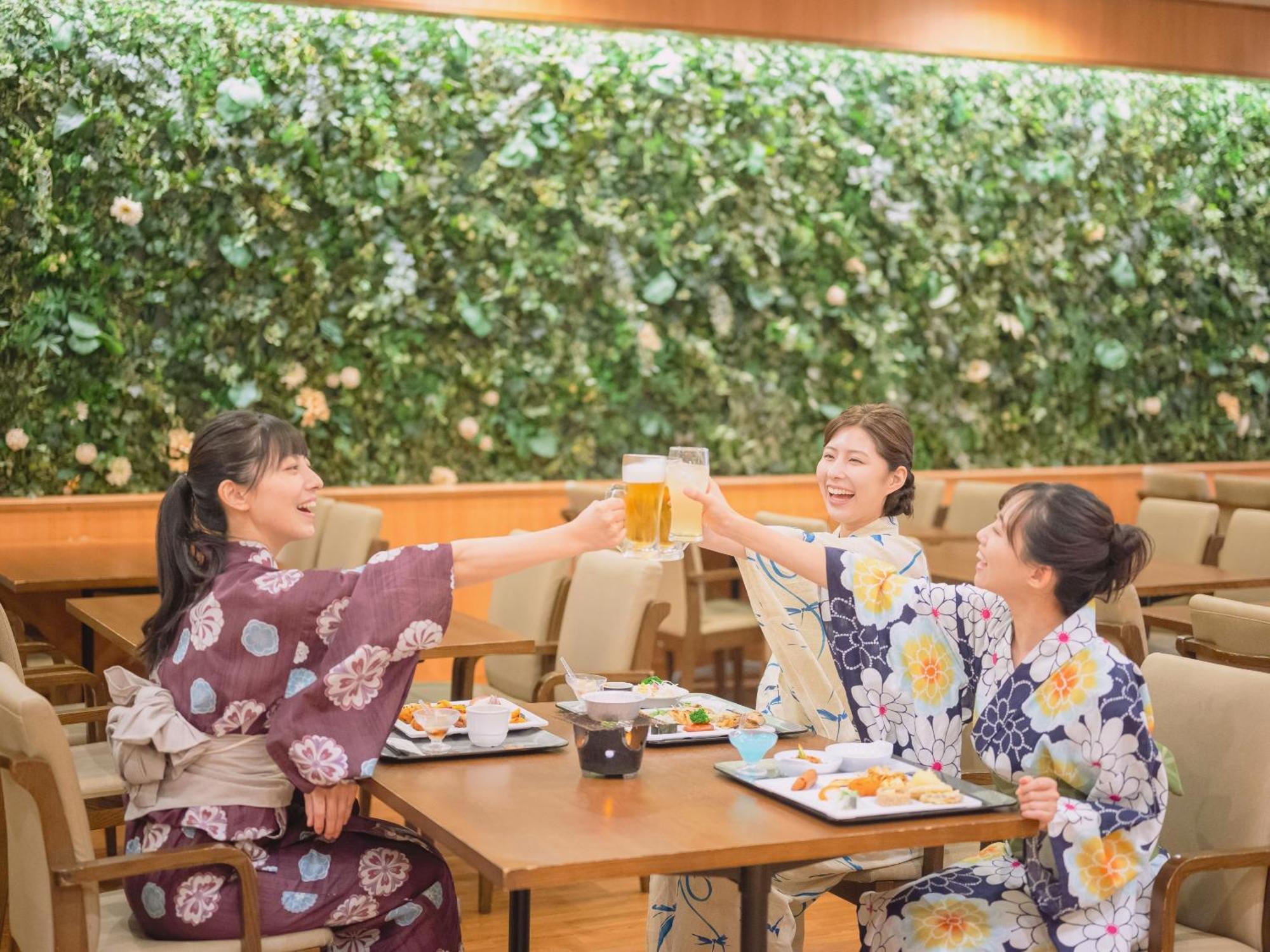 Hotel Ooedo Onsen Monogatari Dogo Matsuyama  Exterior foto
